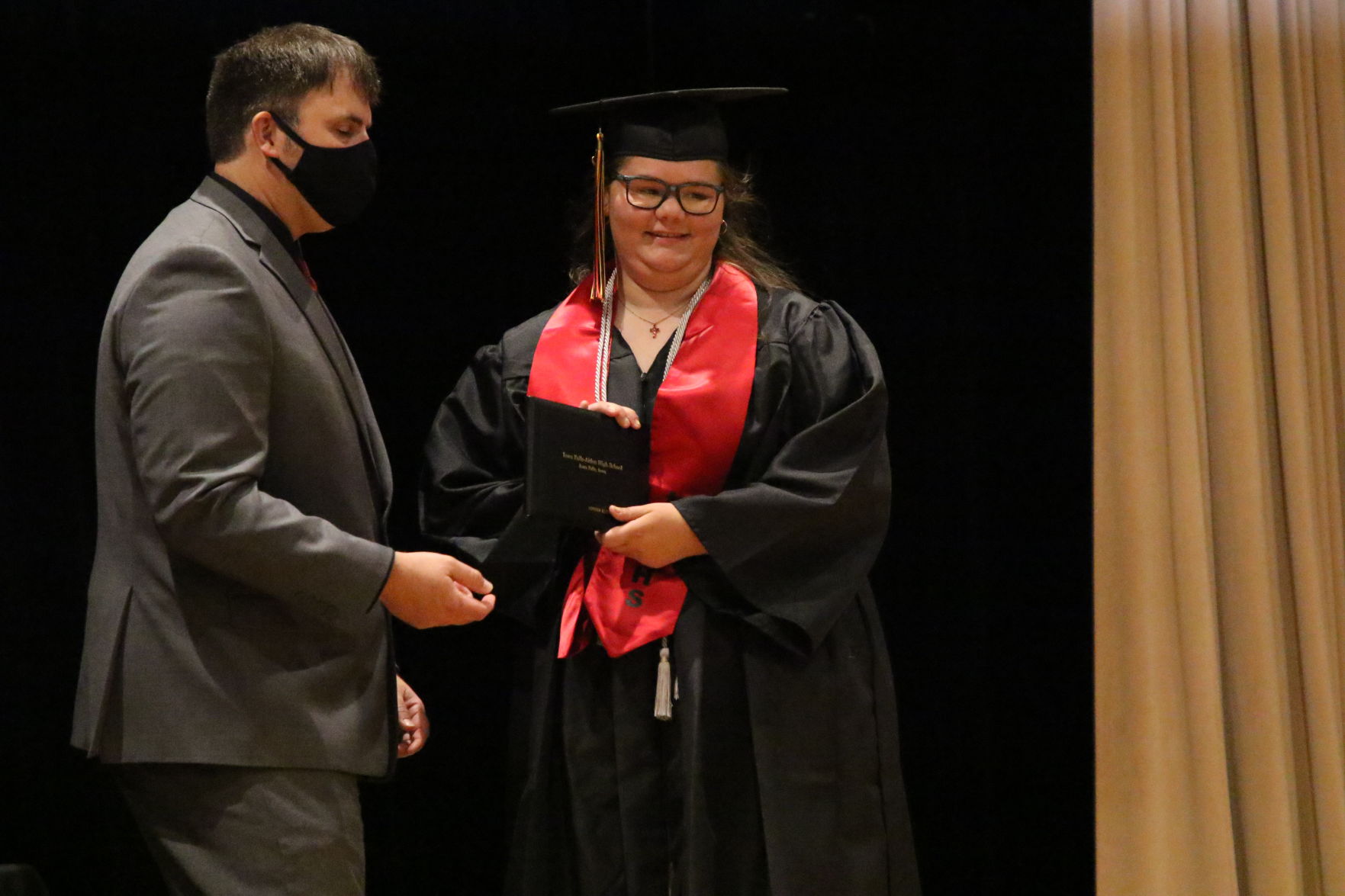 IFA_Grad1778.JPG